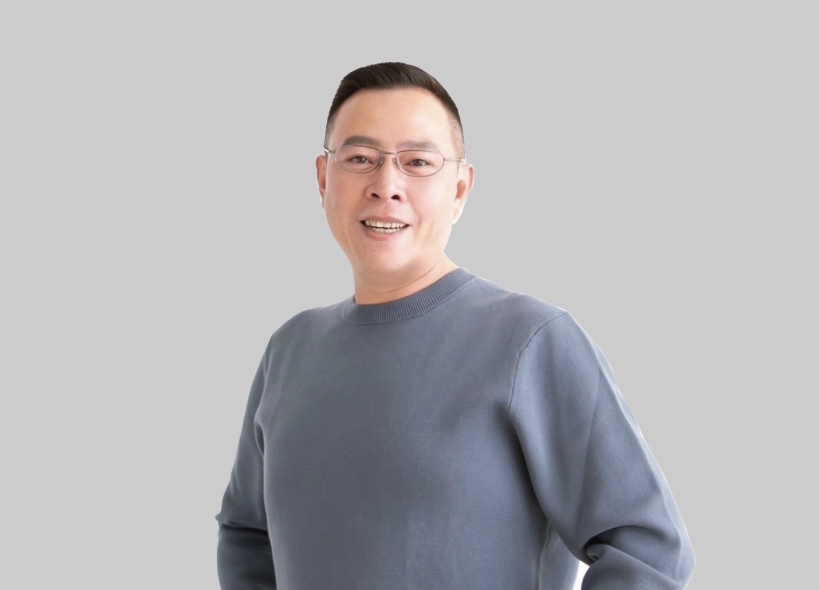 理  事 曾 泰 程