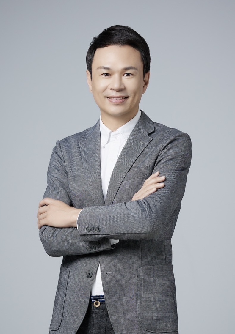 理 事 李尚凡